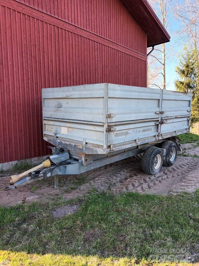 Tuhti Täyttövaunu Spannmålsvagnar