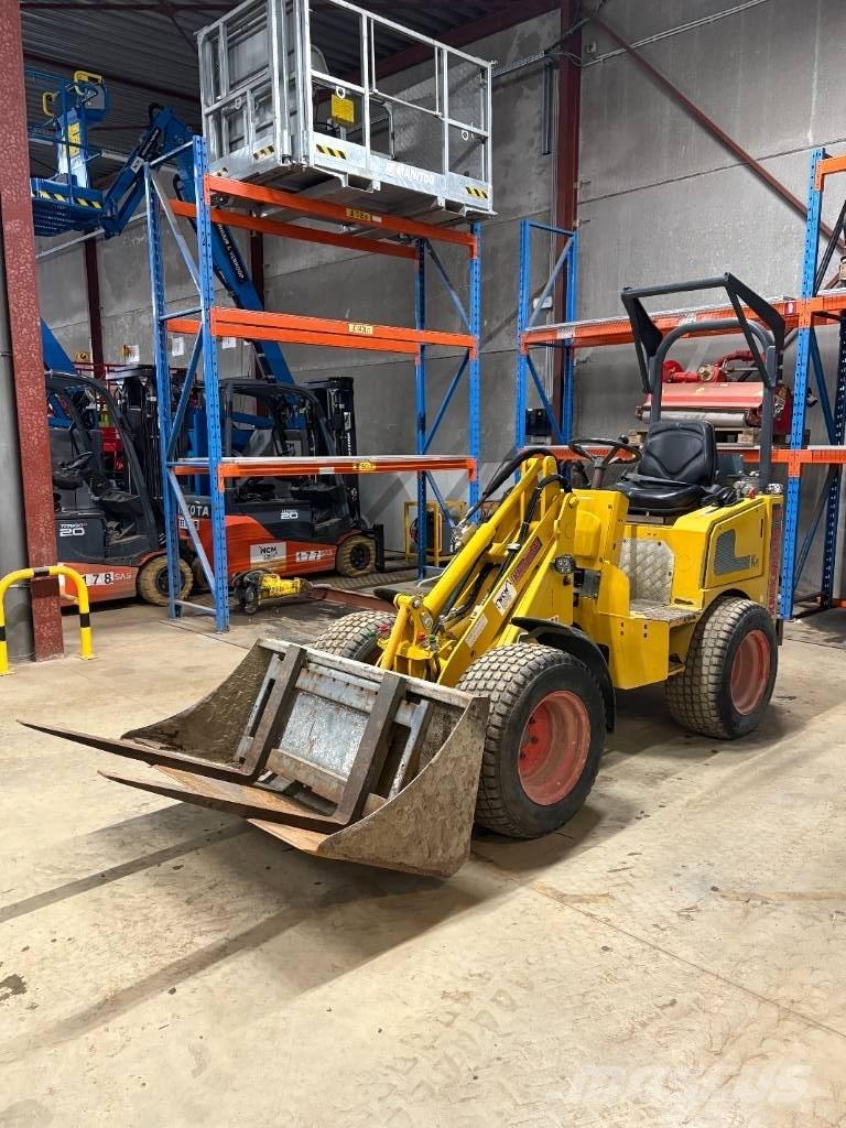 Knikmops KM 130 Hjullastare