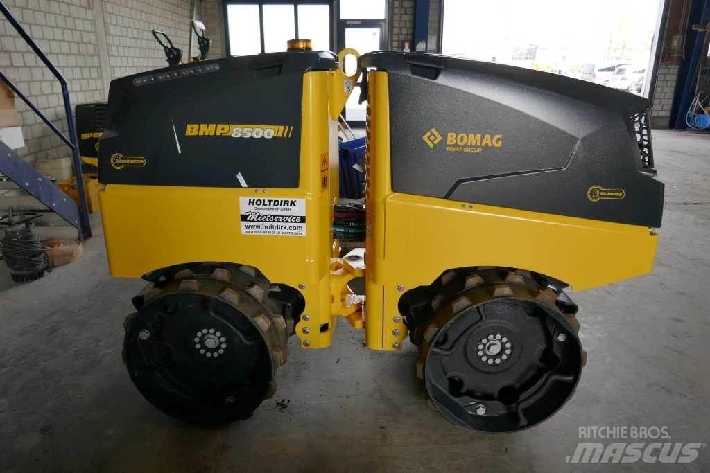 Bomag BMP 8500 Gräsmattevältar