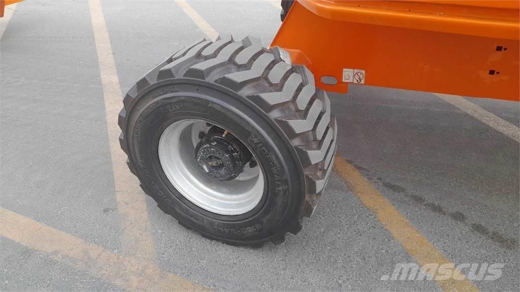 JLG 450AJSII Bomliftar