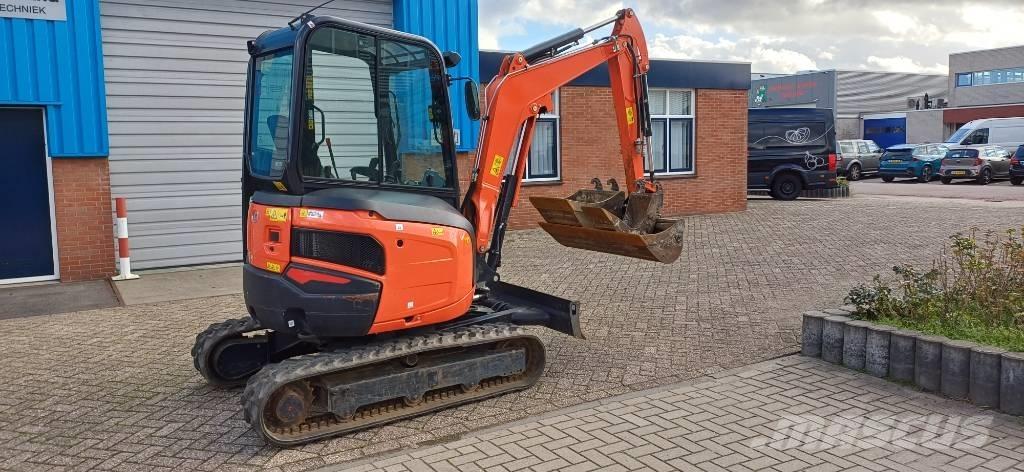 Kubota U 27-4 Minigrävare < 7t