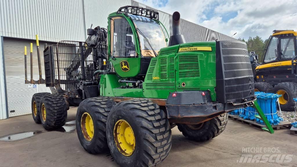 John Deere 1910 G Skotare