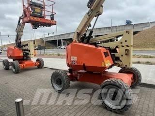 JLG 340 AJ Bomliftar