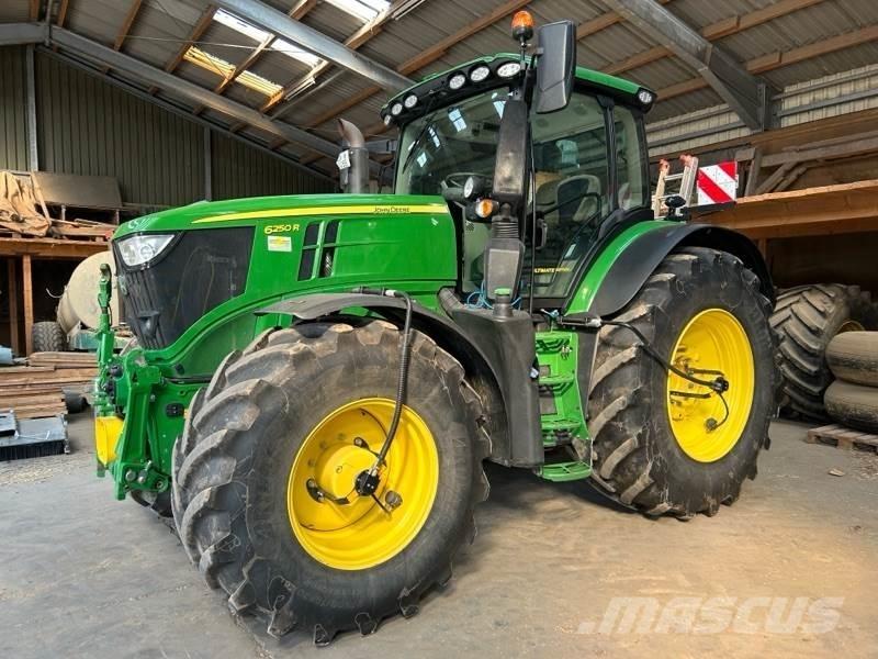 John Deere 6250R Traktorer