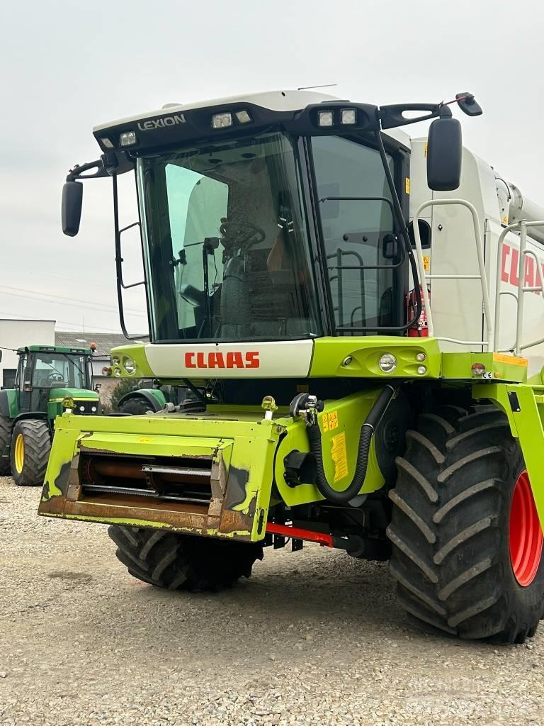 CLAAS Lexion 530 Skördetröskor