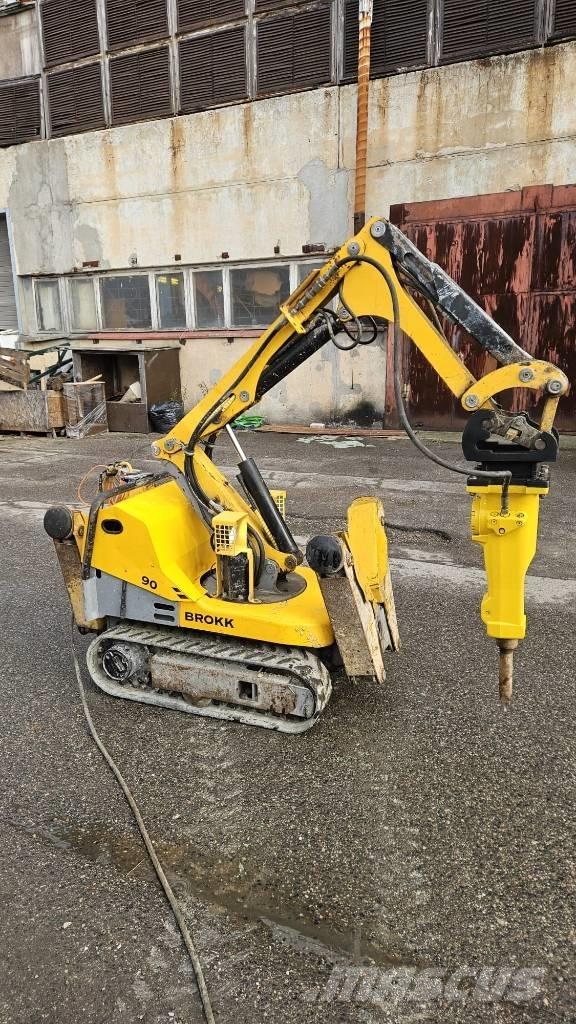 Brokk 90 Rivningsgrävare