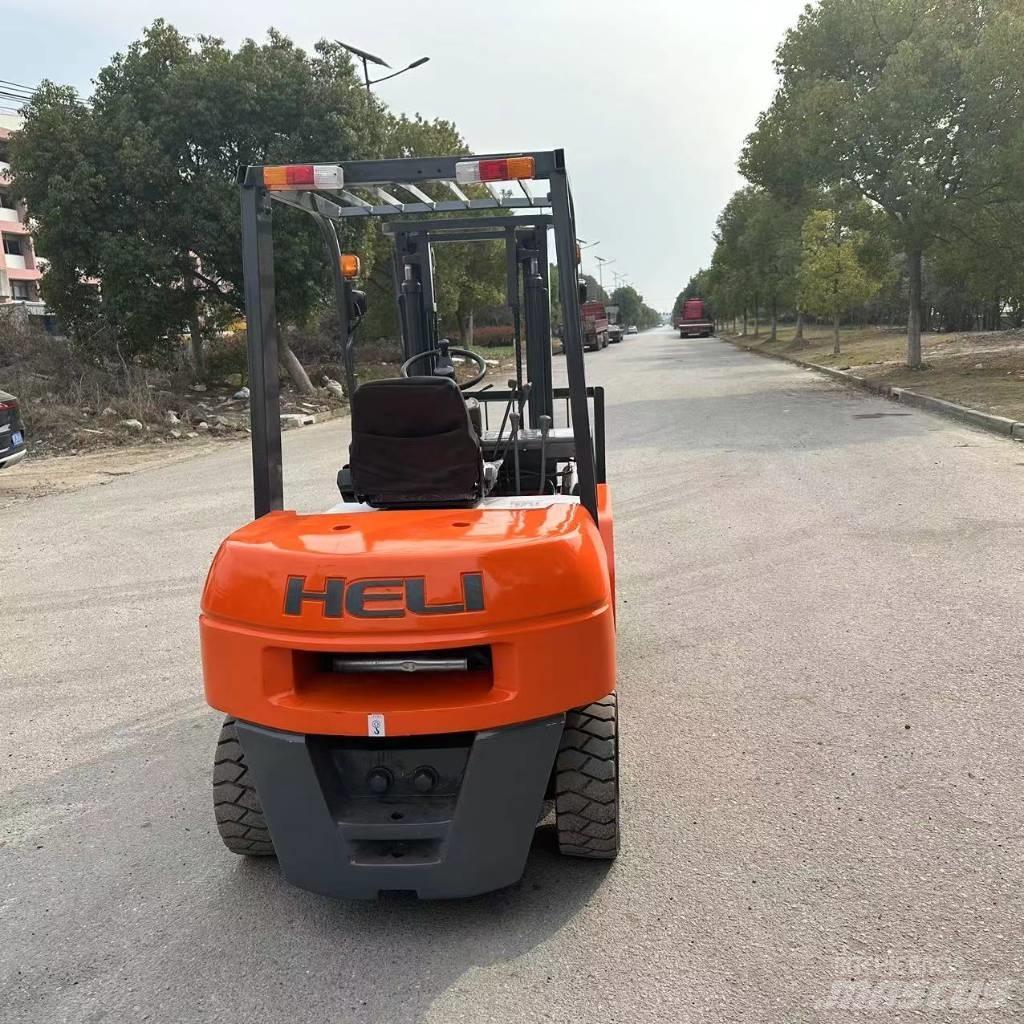 Heli CPC35 Dieselmotviktstruckar
