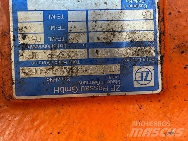 Doosan DL 400 AXLES Hjulaxlar