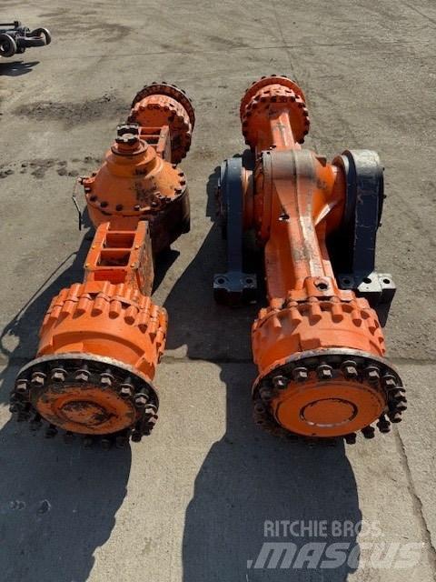 Doosan DL 400 AXLES Hjulaxlar