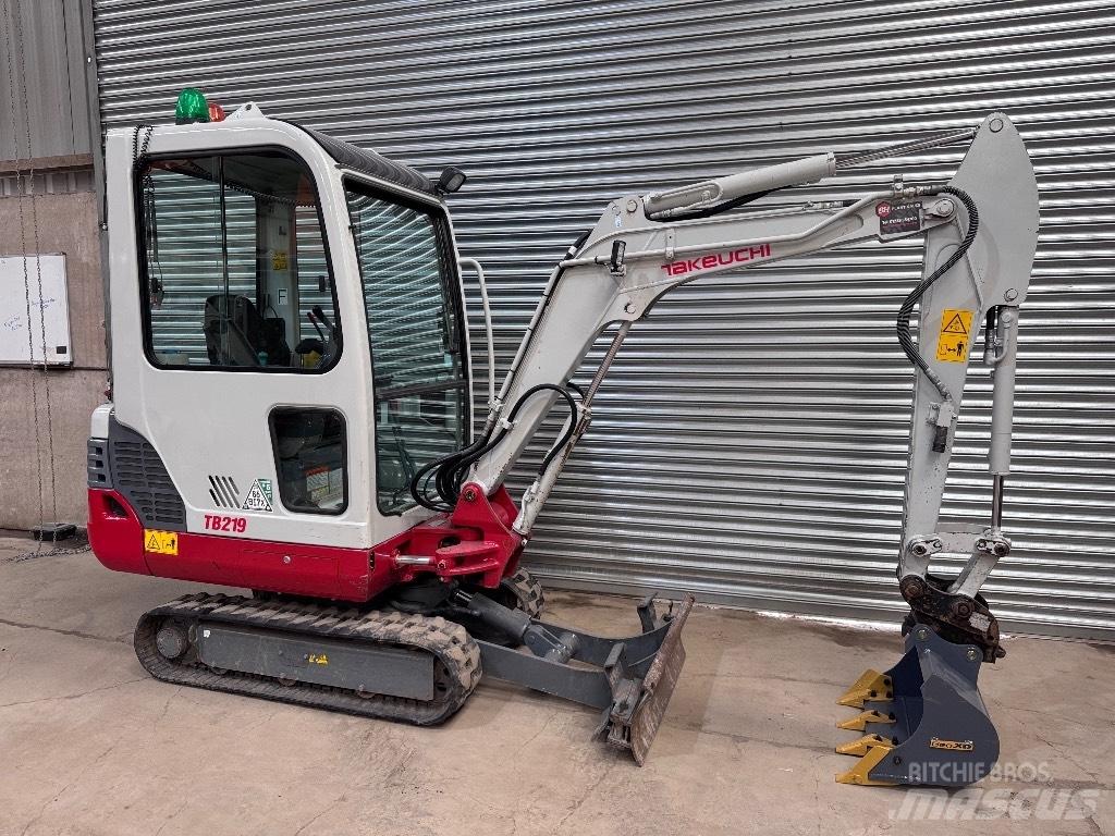 Takeuchi TB 219 Minigrävare < 7t