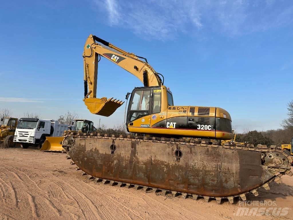 CAT 320 C L Amfibiska grävmaskiner