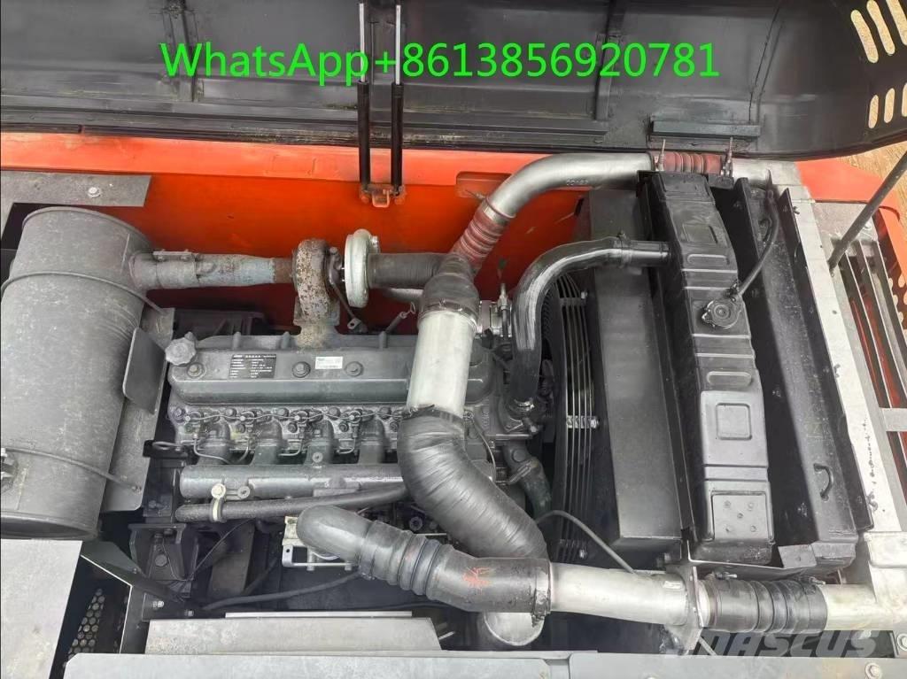 Doosan DX 225 Bandgrävare