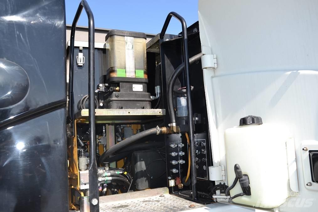 CAT M 313 D Hjulgrävare