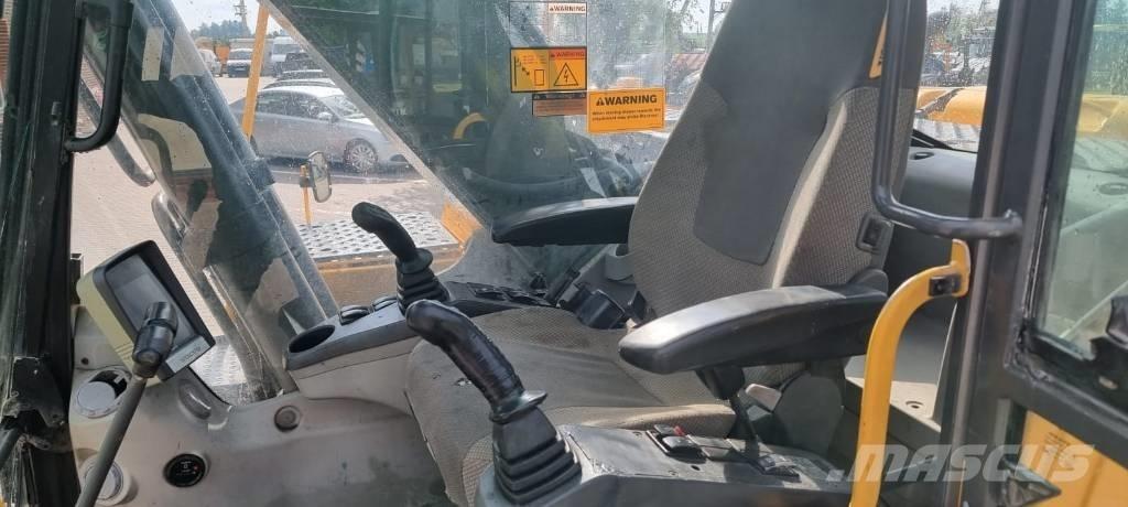Volvo EC 210 C Bandgrävare