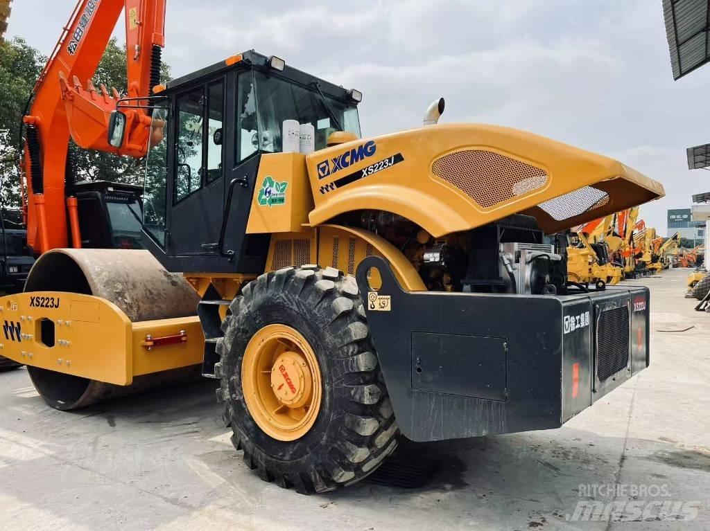 XCMG XS 223 J Envalsvältar