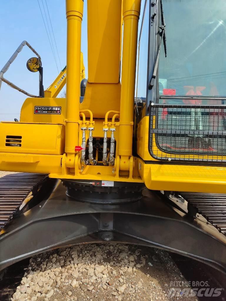 Komatsu PC 220 Bandgrävare