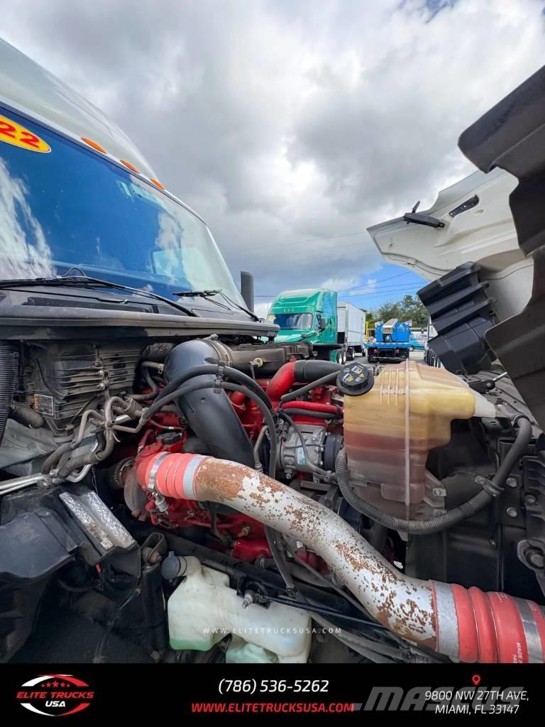 International LT Övriga bilar