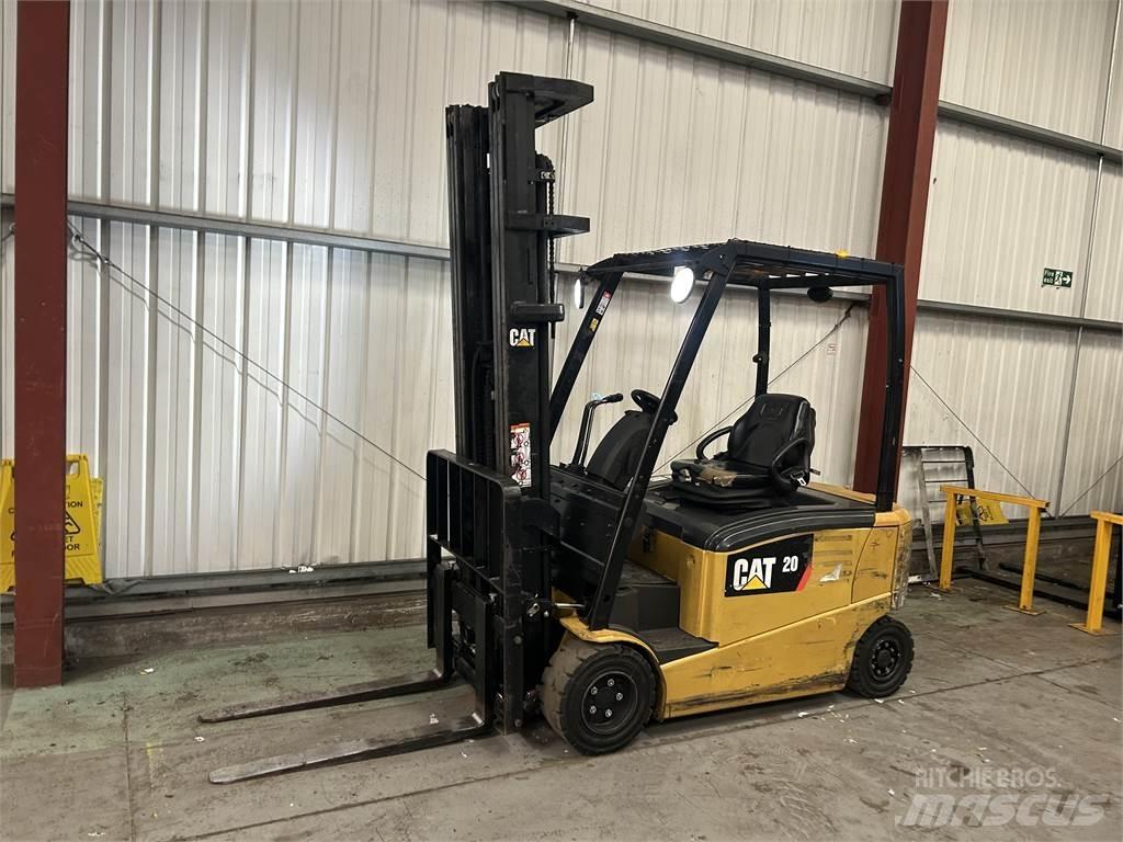 CAT EP20PN Elmotviktstruckar