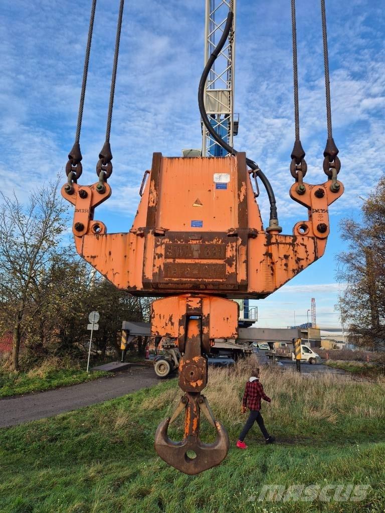 Liebherr LHM 250 Hamnkranar