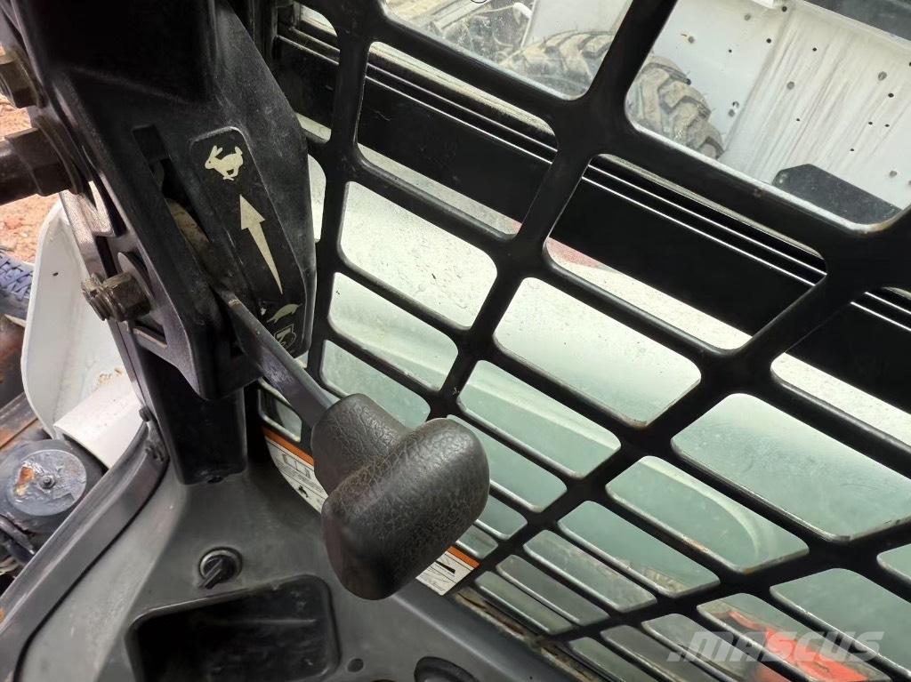 Bobcat S 220 S750 Kompaktlastare