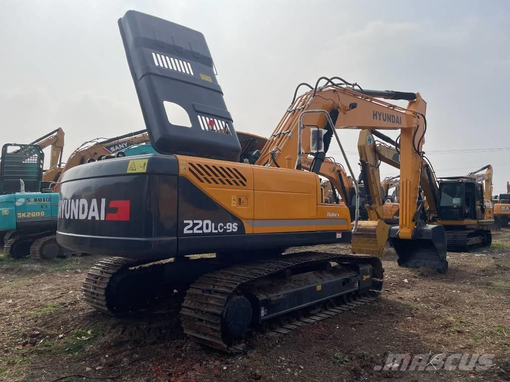 Hyundai 225LC-9S Bandgrävare