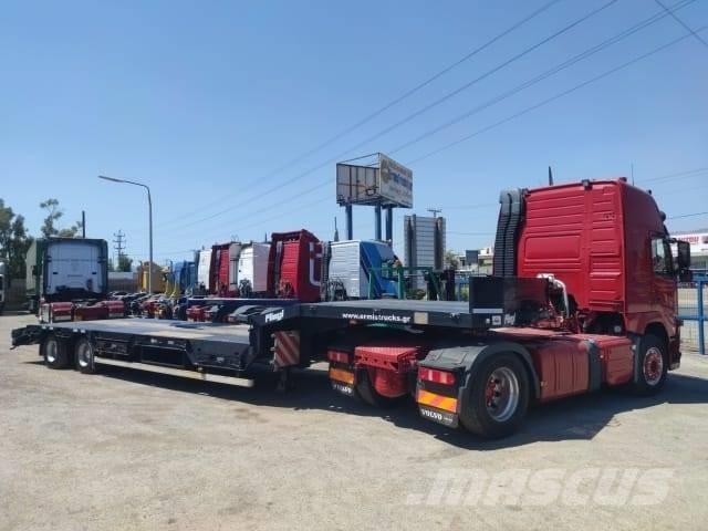 Fliegl 2 axles Låg lastande semi trailer