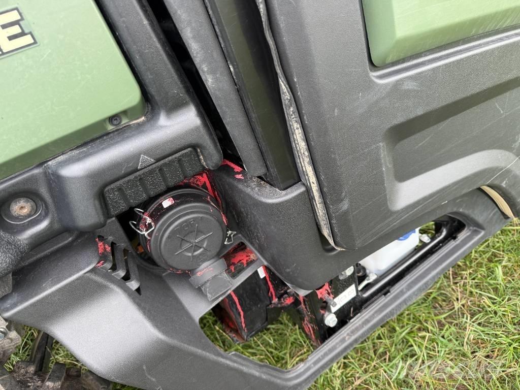 John Deere XUV 865 Redskapsbärare