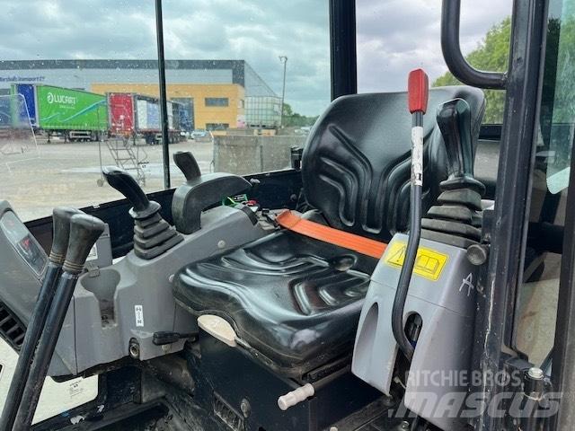 Kubota KX 016-4 Minigrävare < 7t