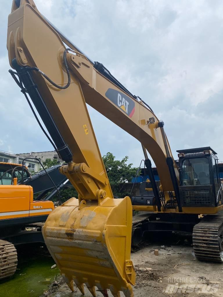 CAT 330 D Bandgrävare