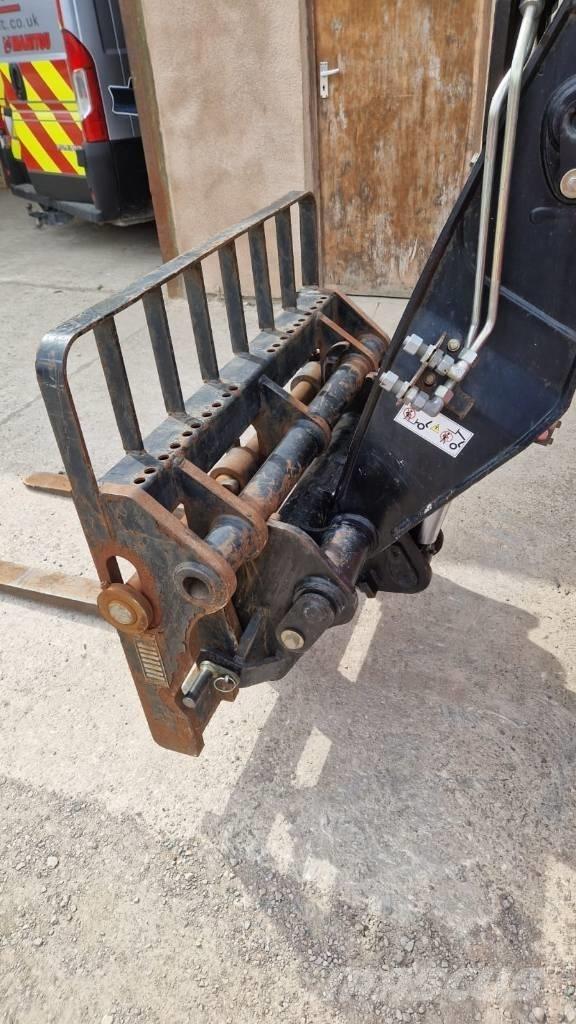 Manitou MT 1440 Teleskoplastare