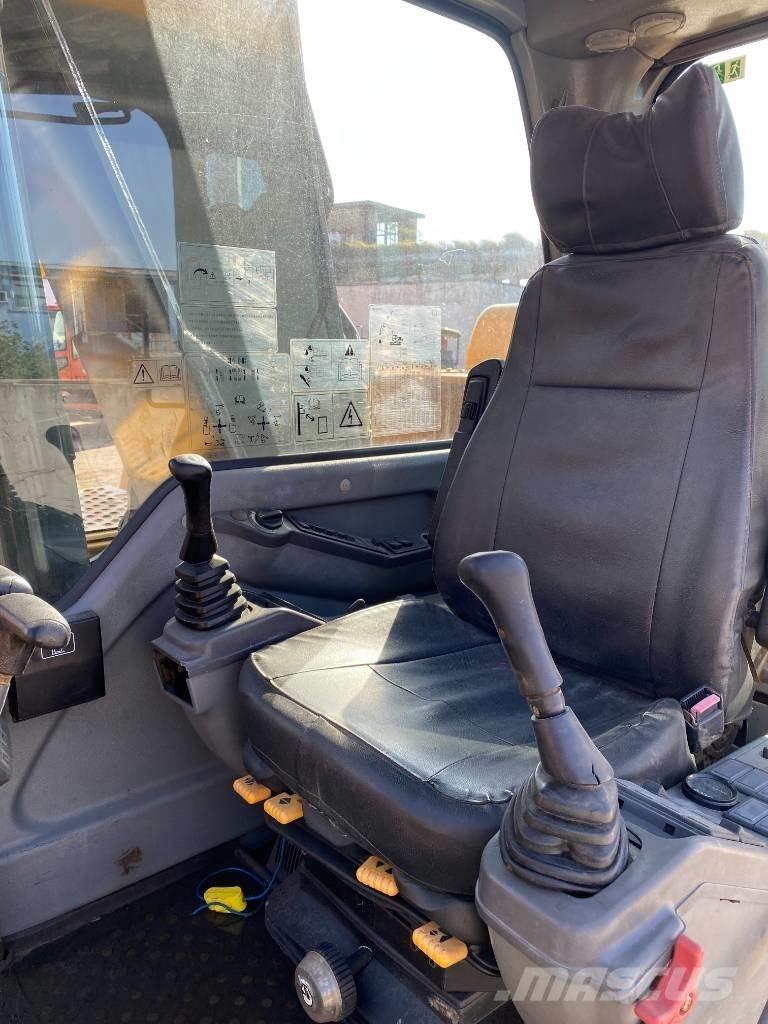Volvo EC 210 B LC Bandgrävare