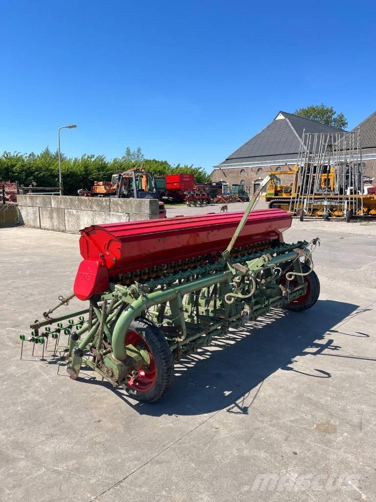 Nodet Zaaimachine Såmaskiner