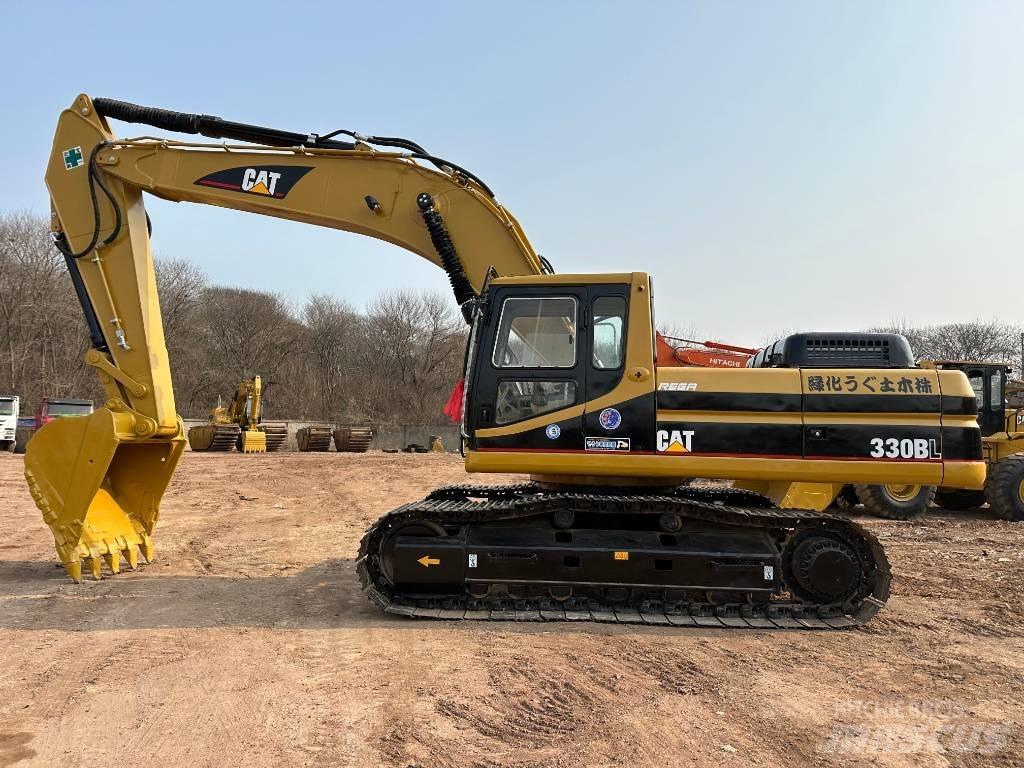 CAT 330 B L Bandgrävare