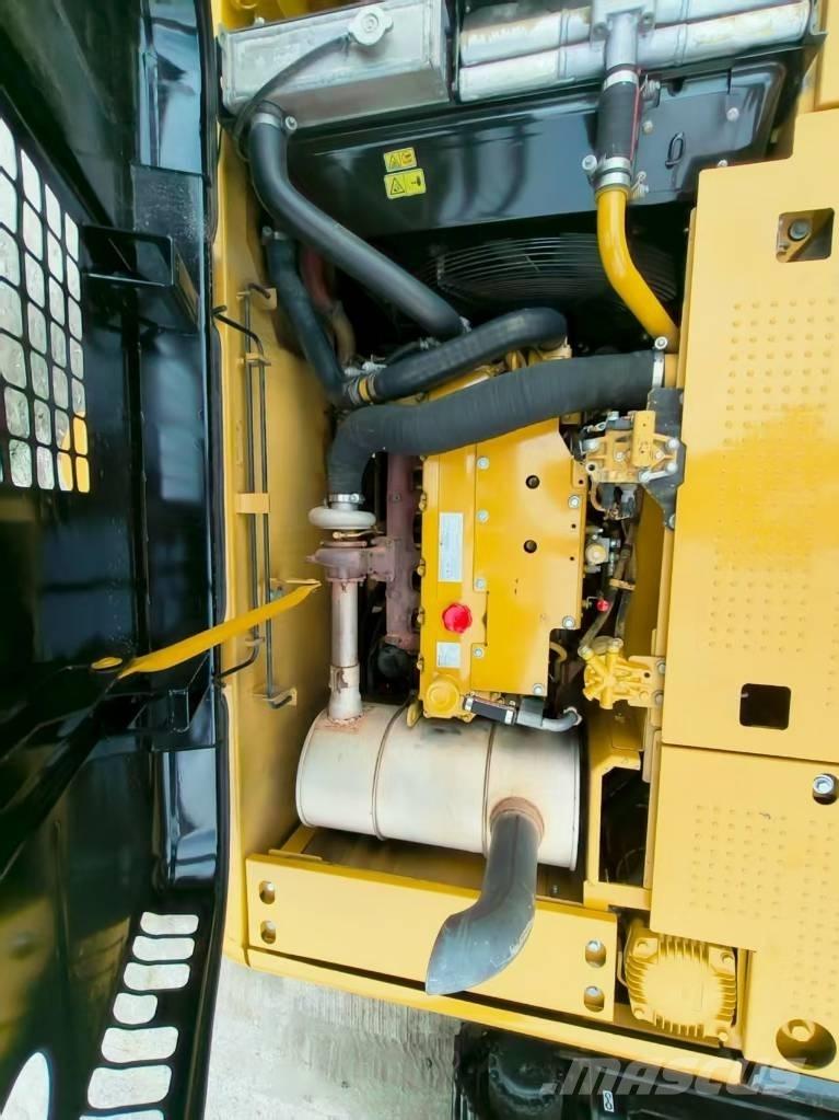 CAT 320 D Bandgrävare