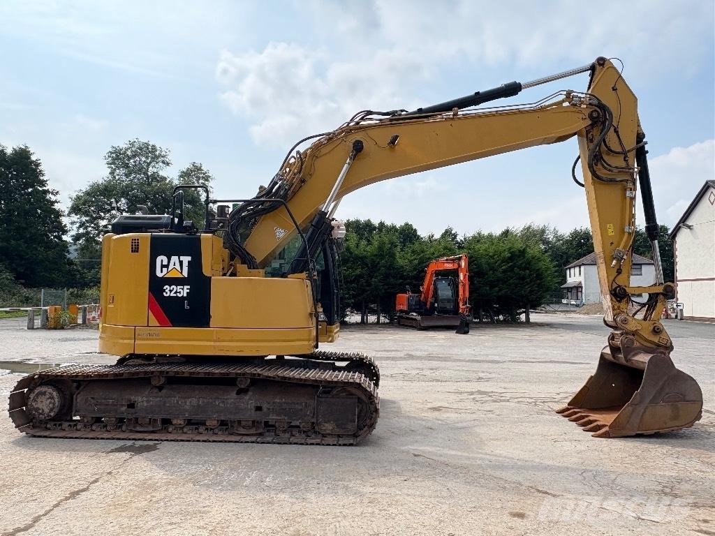 CAT 325 FL CR Bandgrävare