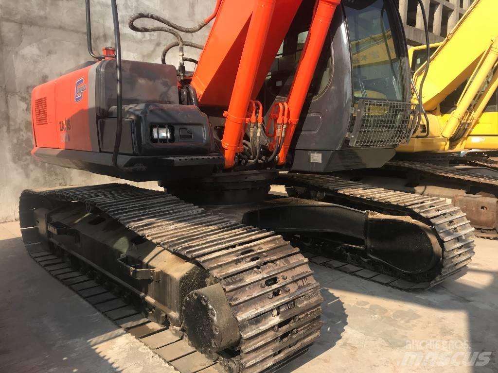 Hitachi ZX 200-6 Bandgrävare