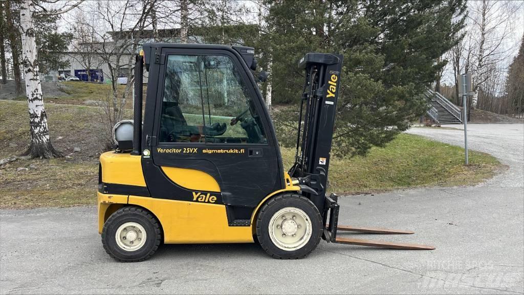 Yale GLP 25 VX Gasolmotviktstruckar