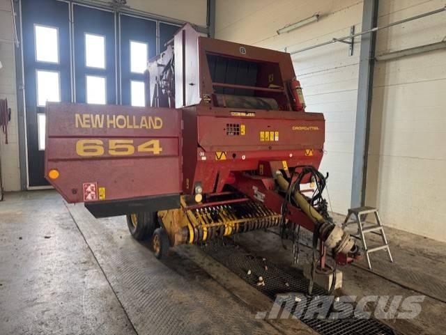 New Holland 654 Rundbalspressar