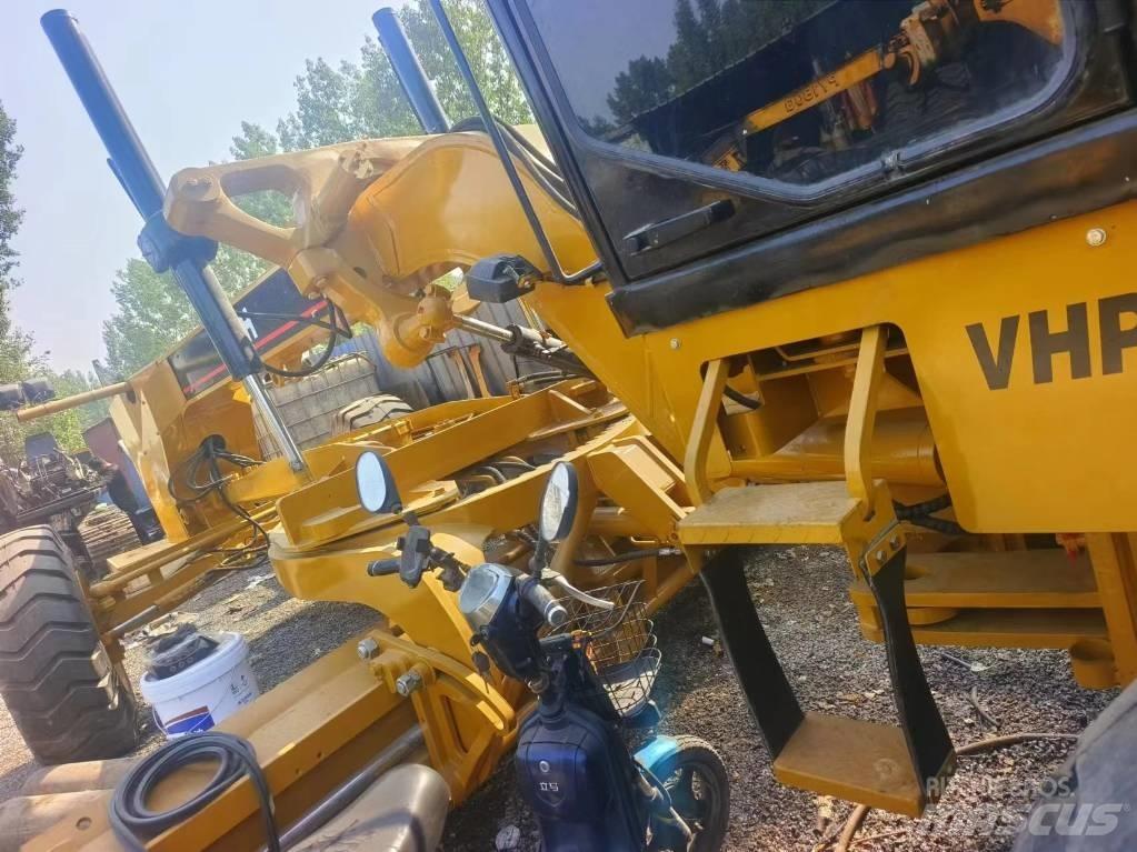 CAT 140H Väghyvlar