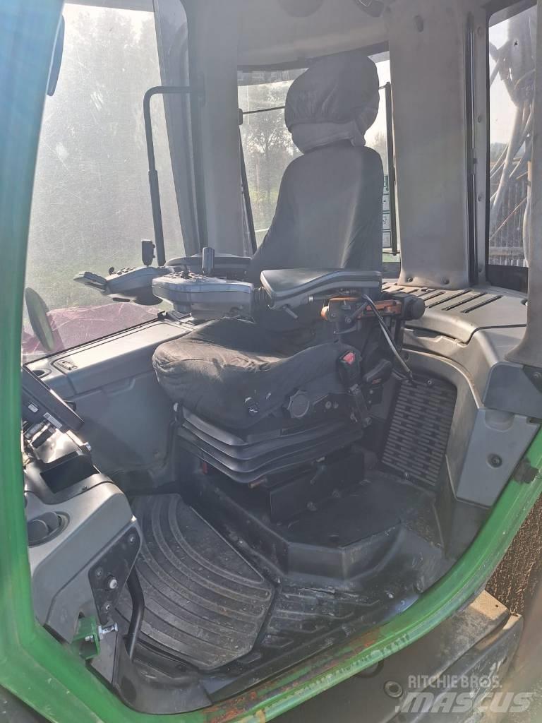 John Deere 1010 E Skotare