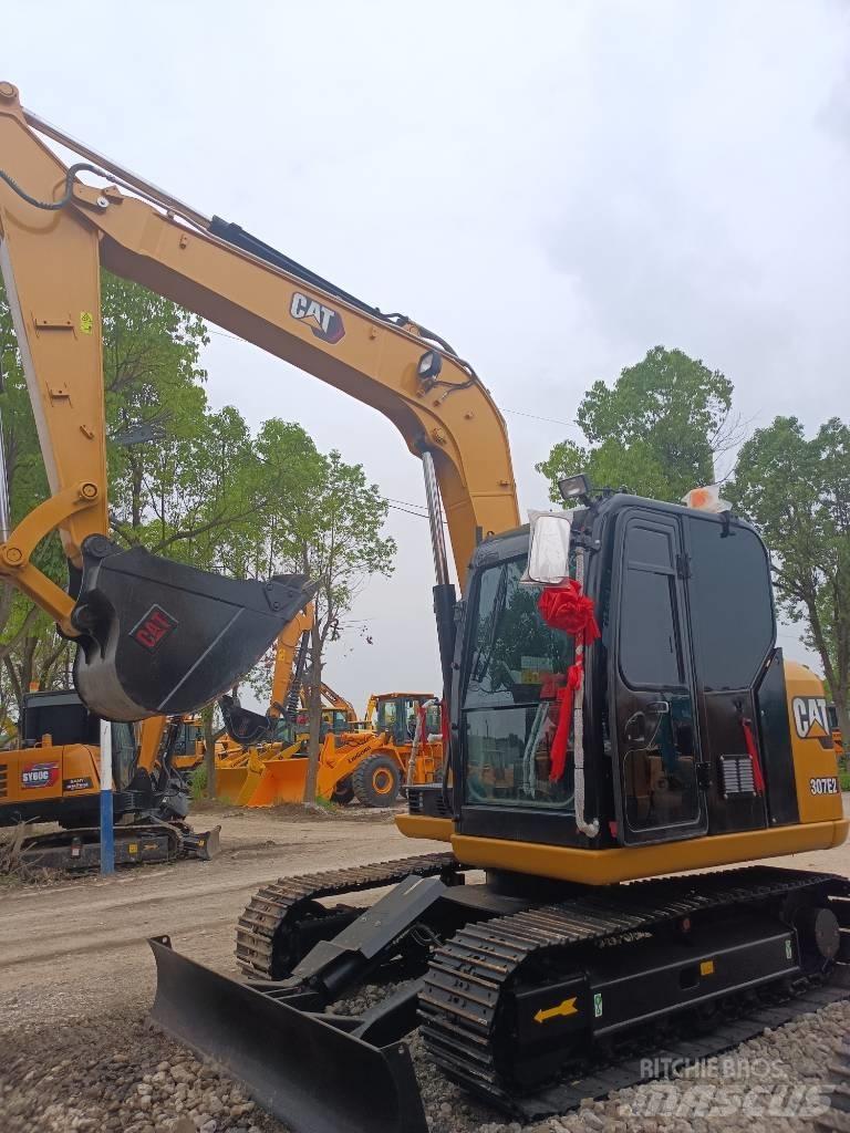 CAT 307 Minigrävare < 7t