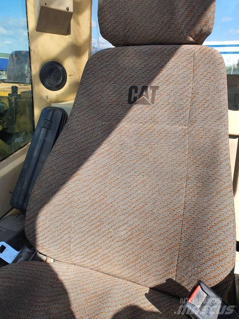 CAT 330 BL UHD Rivningsgrävare