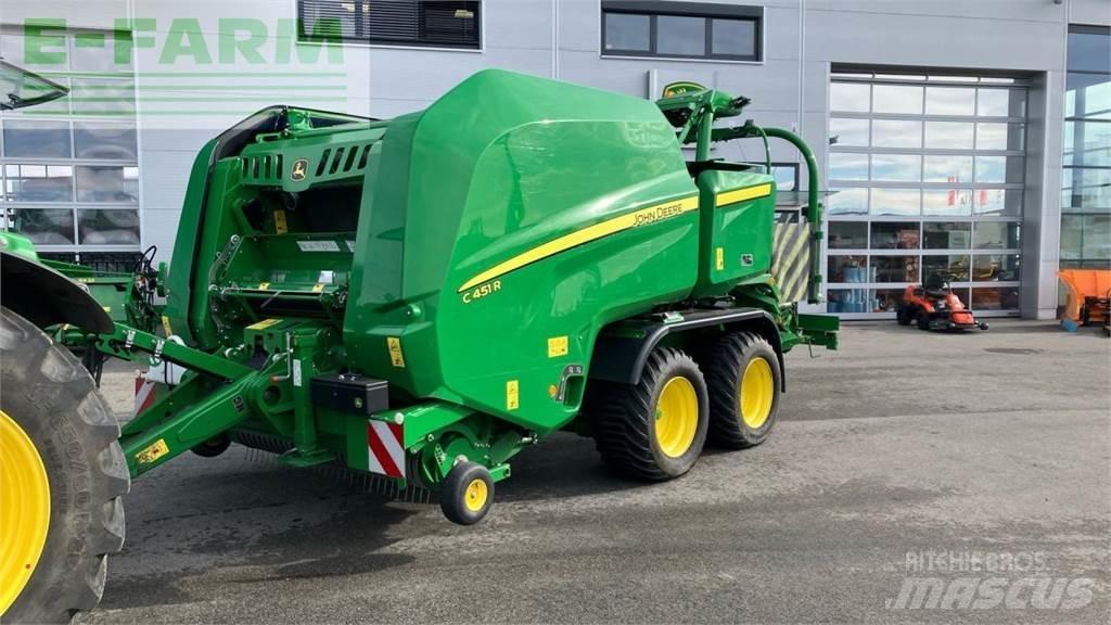 John Deere C451R Fyrkantspressar