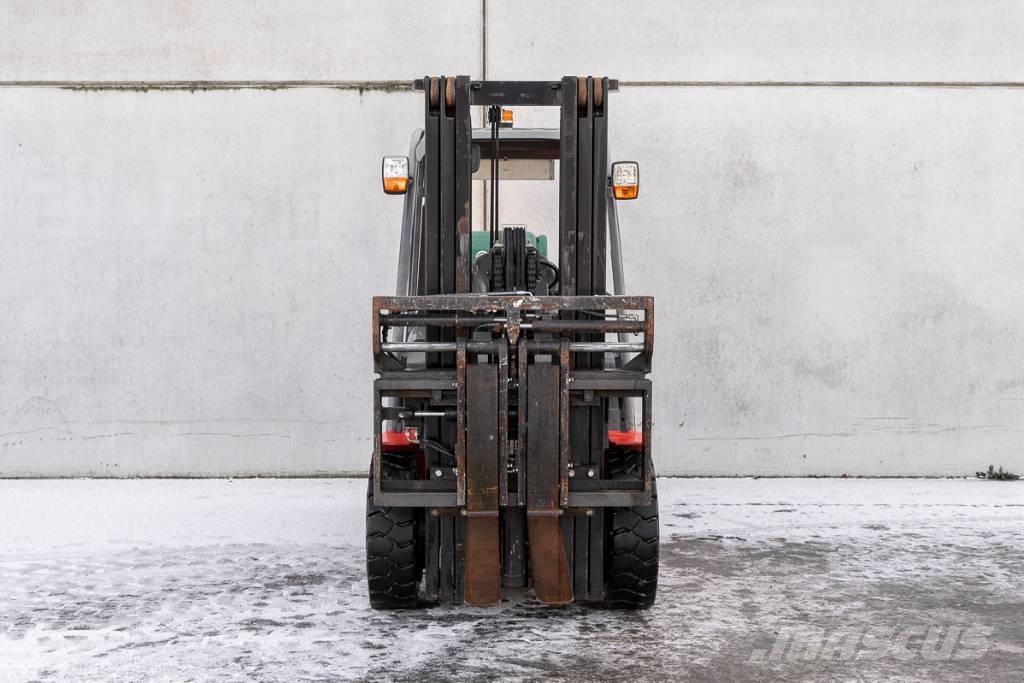 Manitou MI 35 G Gasolmotviktstruckar