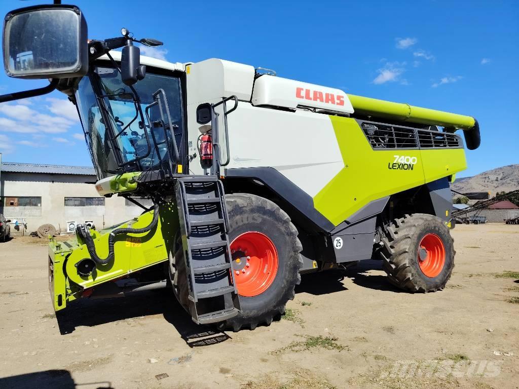CLAAS Lexion 7400 Skördetröskor