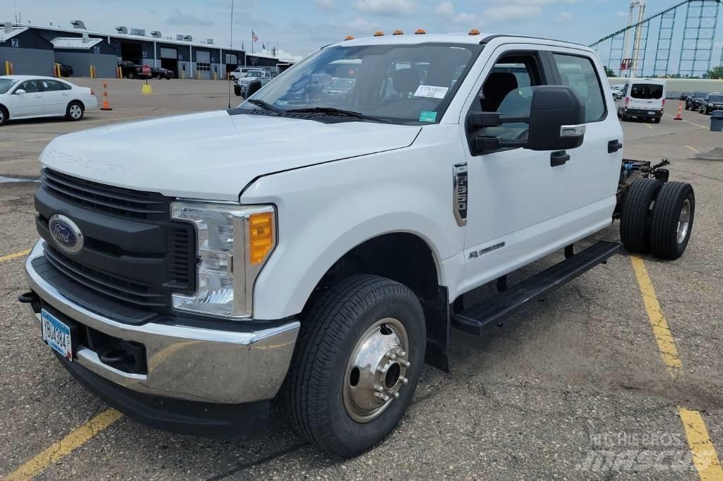 Ford F 350 XL SD Chassier