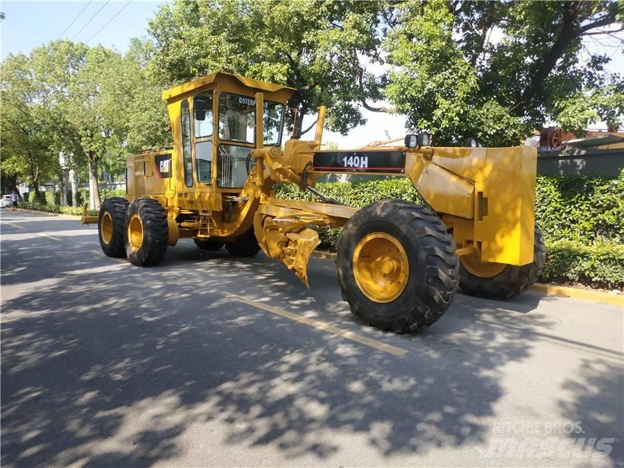 CAT 140 H Väghyvlar