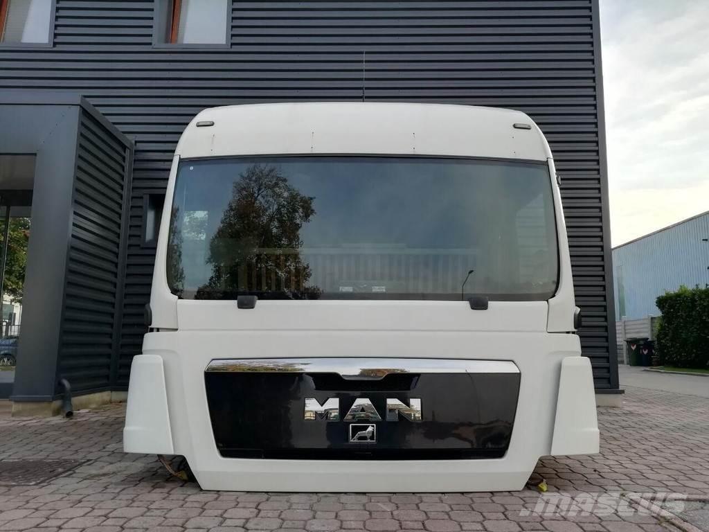 MAN TGX XLX EURO 5 Hytter och interiör