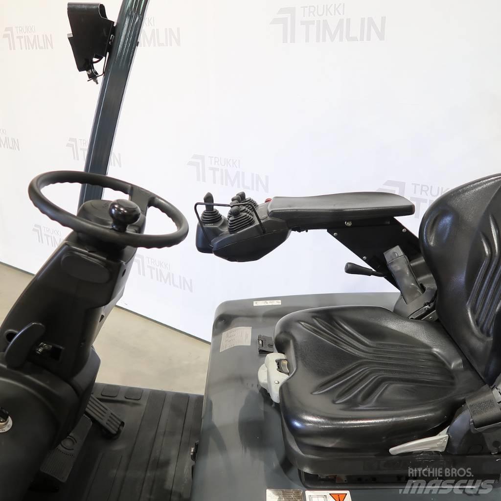 Toyota 8FBMT35 Elmotviktstruckar
