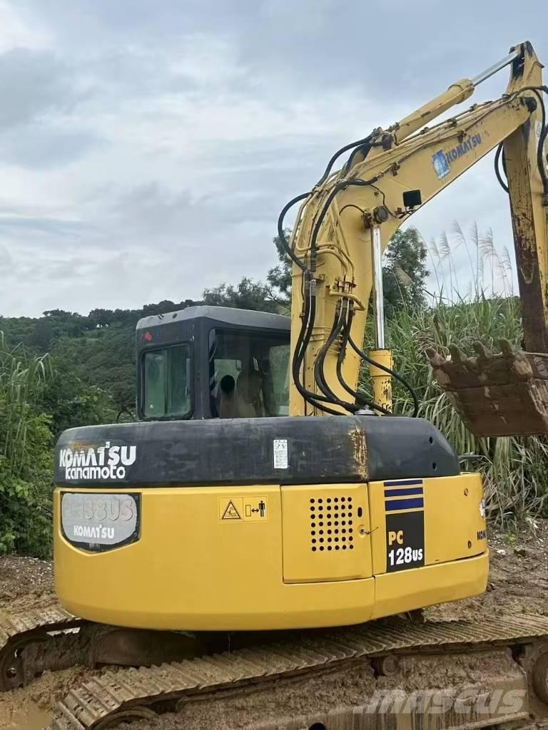 Komatsu PC 128 US Bandgrävare